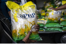 Bahan Baku Plastik Langka, Beras SPHP Diizinkan Pakai Kemasan Lama