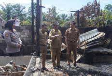 Korban Kebakaran Terima Santunan Uang Tunai Rp 5 Juta