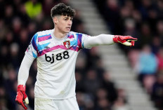 Chelsea Siap Jual Murah Kiper Termahal Sedunia