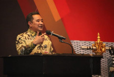 Netizen Ajak Kibarkan One Piece, Pejabat Kemendagri Akui Urus Negara Memang Tak Mudah