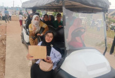 Bertemu Seskab Teddy, Guru PPPK Ini Malah Disemprot Netizen, Kok Bisa?