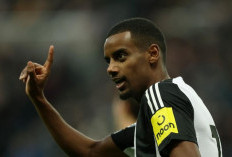 Gagal ke Liverpool, Isak Minta Naik Gaji Selangit di Newcastle