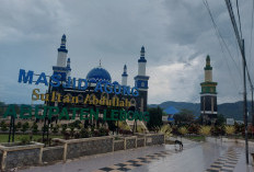 Baru Direhab, Atap Masjid Agung Sultan Abdullah Sudah Bocor Lagi