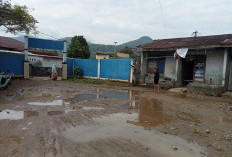Lapangan Becek dan Berdebu, SDN 61 Lebong Minta Perhatian Pemkab