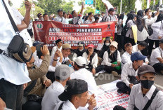 5 Tuntutan Aliansi Merah Putih, Ada Soal Status R2/R3 & Honorer Kena PHK