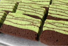 Bolu Kukus Brownies Cokelat Lapis Putih Telur yang Lembut dan Motif Cantik