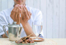 Berpuasa Ramadhan tapi Belum Mandi Wajib, Sah atau Tidak? Simak Penjelasannya