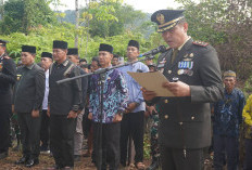 Haru Iringi Pemakaman Militer H. Syahili, Ribuan Warga Beri Penghormatan Terakhir