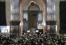 Sekjen Liga Muslim Dunia Serukan Persatuan Umat saat Khotbah Jumat di Istiqlal