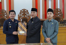 DPRD BU Sahkan Raperda RPJMD Menjadi Perda