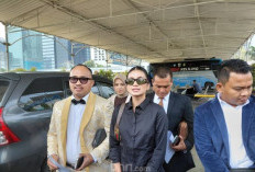 Pengacara Sebut Ratu Sofya Belum Terima Honor dari Film Dosa