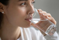 Viral Minum Air Hangat Sebelum Tidur Bikin Ginjal Sehat, Ini Faktanya