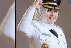 Sosok Fadia Arafiq Bupati Pekalongan Kena OTT KPK, Kakak Kandung Fairuz A Rafiq dan Eks Penyanyi Dangdut