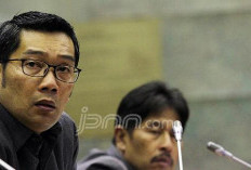 KPK Sita Motor Royal Enfield, Kapan Garap Ridwan Kamil?