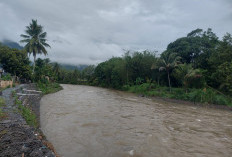 Camat Amen Imbau Warga Bantaran Sungai Waspada di Musim Hujan