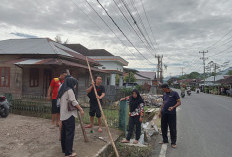 Pemdes Nangai Tayau Gencarkan Gotong Royong Bersihkan Irigasi