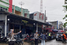 Satlantas Amankan Lalu Lintas Selama Ramadhan di Pasar Purwodadi