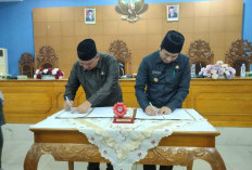 ﻿Fraksi DPRD Bengkulu Utara Setujui Dua Raperda menjadi Perda
