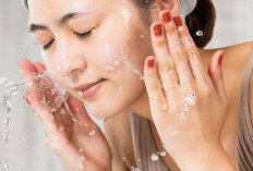 4 Kebiasaan Ini Bikin Wajahmu Iritasi Saat Cuci Muka