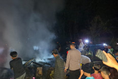 Jelang Berbuka, Rumah Warga Desa Gandung Lebong Ludes Terbakar 
