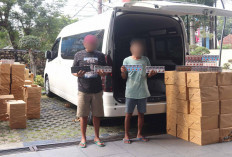 Bea Cukai Sita 758.800 Batang Rokok Ilegal yang Diangkut Minibus Wisata, 2 Orang Diamankan