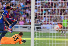 Raphinha Hattrick, Barcelona Sikat Real Valladolid 7-0