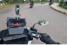 Menguji Omo X di Bogor: Motor Listrik Futuristik dengan Sensasi Berkendara ala Moge