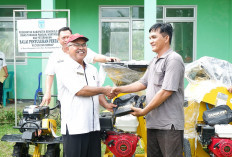 30 Poktan dari 3 Kecamatan di Bengkulu Utara Terima Bantuan Alat Mesin Pertanian