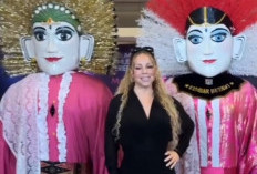 Ekspresi Mariah Carey Saat Disambut Ondel-ondel di Jakarta