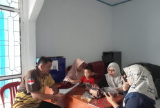 Camat Lebong Tengah Rutin Cek Kinerja Pegawai untuk Tingkatkan Pelayanan