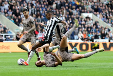 Mau Cabut, Alexander Isak Ogah Bermain untuk Newcastle