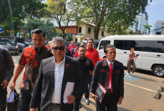 Datangi Polda Metro Jaya, Sekjen PDIP Ingatkan Indonesia Dibangun dari Gagasan dan Kebebasan