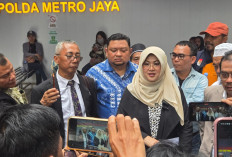 Endus Aroma Kriminalisasi, Dokter Tifa Sebut Ada yang Ingin Membungkam Kerja Ilmiahnya