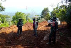 Pastikan Proyek Berjalan Baik, Wabup Fahrurrozi Tinjau Pembangunan Jalan