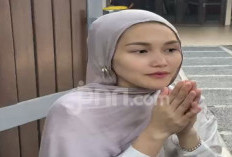 Soal Foto Dirinya Gandengan Dengan Cowok, Ayu Ting Ting Heran