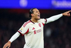 Van Dijk Belum Mau Pensiun