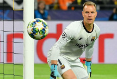 Barcelona Copot Ban Kapten Marc-Andre Ter Stegen, Ini Sebabnya