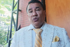 Hotman Paris Dapat Hampers Natal dari Presiden Prabowo