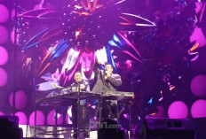 Kehebohan Penampilan Ivan Gunawan jadi Host DJ di Konser Rossa