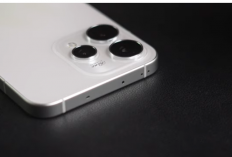 Review Lengkap OPPO Reno 15 5G: Desain Premium, Layar AMOLED 1.5K, Kamera Telefoto OIS, dan Video HDR