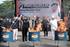 Bea Cukai & Pemprov Jabar Musnahkan 44 Juta Batang Rokok Ilegal Senilai Rp 65,1 Miliar