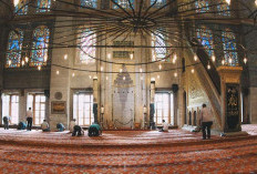 Hukum Duduk di Masjid bagi Orang yang Berhadast Kecil atau Sedang Junub