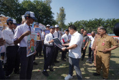 MPLS SMA/SMK di Jatim Catatkan MURI dengan Pembagian 25 Ribu Seragam Gratis