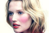  Blush On Merah Terang Jadi Warna Paling Natural di Wajah, Ini Alasannya! 