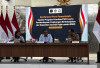 Kepala Bakom RI Pastikan Program MBG Lanjut, Hanya Pembangunan Dapur Baru yang Disetop
