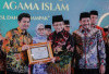 Bupati Bengkulu Utara Sabet Penghargaan dari Menag RI