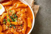 Cara Bikin Tteokbokki Sosis Keju Praktis di Rumah